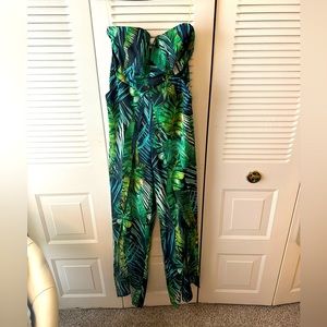 One piece open leg jumpsuit size (L)